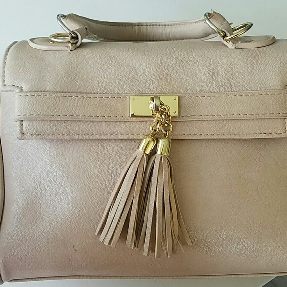 SOLD on Ⓜ ALDO handbag - Picture 3 of 8